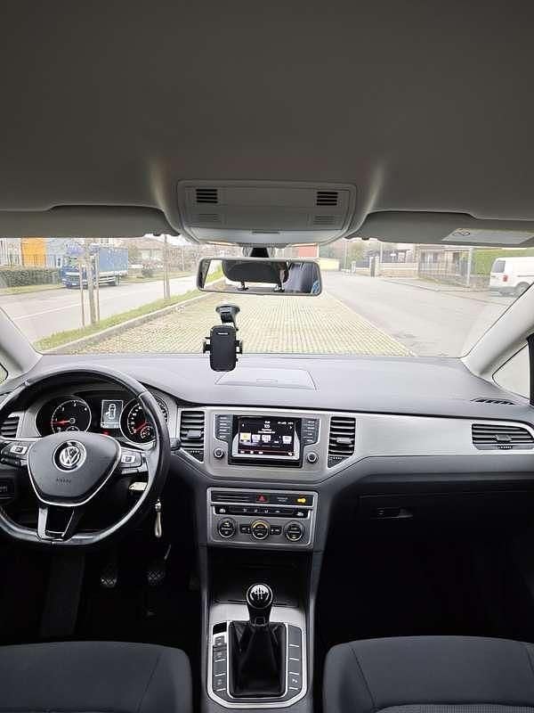 Usata VW Golf Sportsvan Comfortline 110 CV (80 kW) 2014 Bianco Monovolume