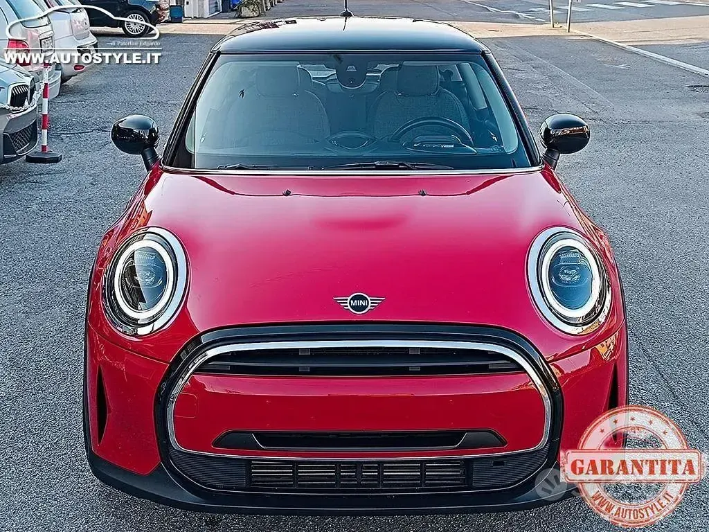 Usata Mini Cooper Classic 136 CV (100 kW) 2022 Rosso Utilitaria