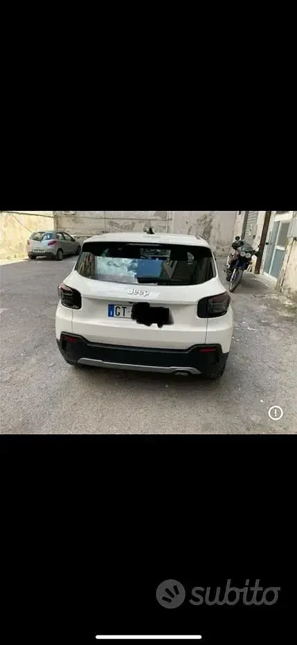 Usata Jeep Avenger 101 CV (74 kW) 2025 Bianco SUV