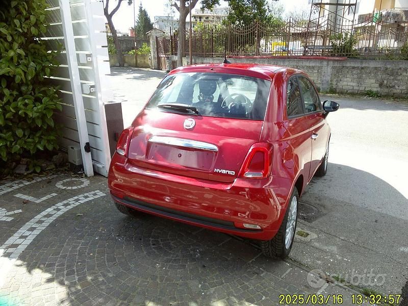 Usata Fiat 500 Connect 70 CV (51 kW) 2021 Rosso Utilitaria