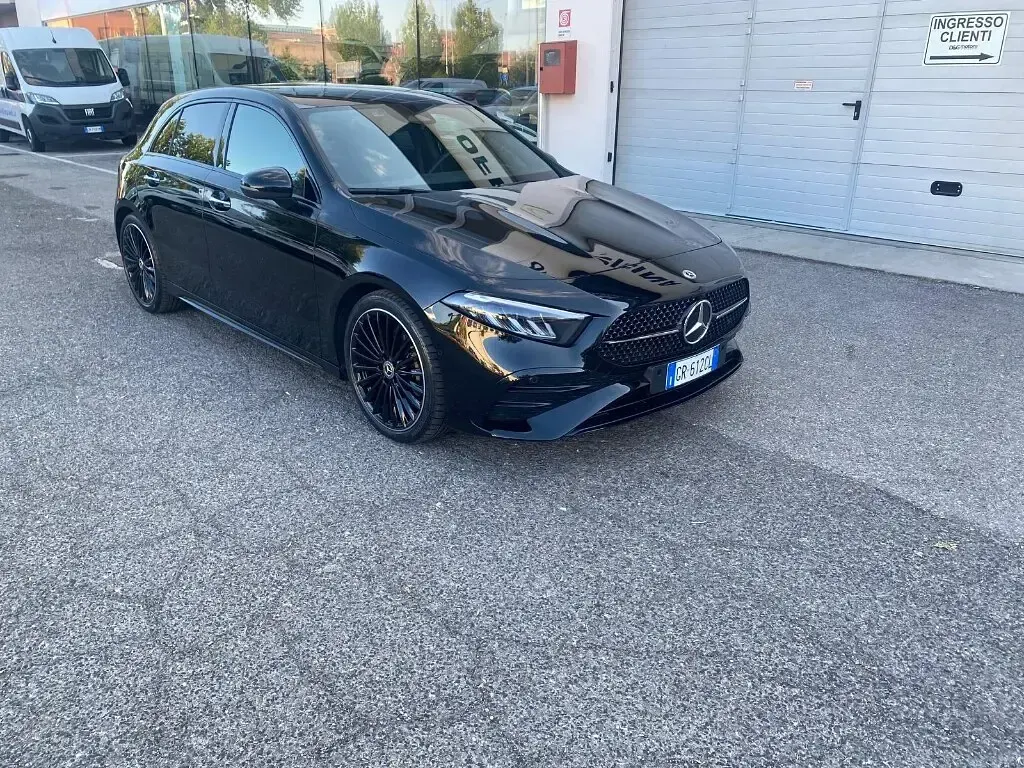 Usata Mercedes A200 Advanced Plus 150 CV (110 kW) 2023 Nero