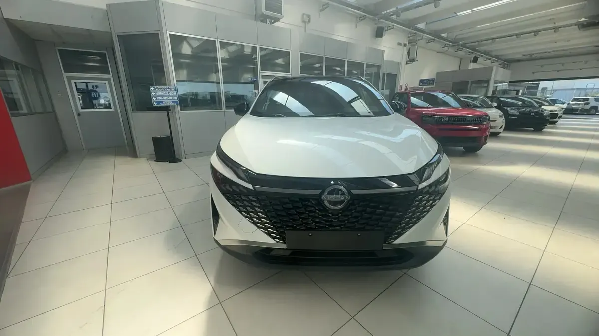 Nuova Nissan Qashqai Tekna 158 CV (116 kW) 2026 White pearl SUV