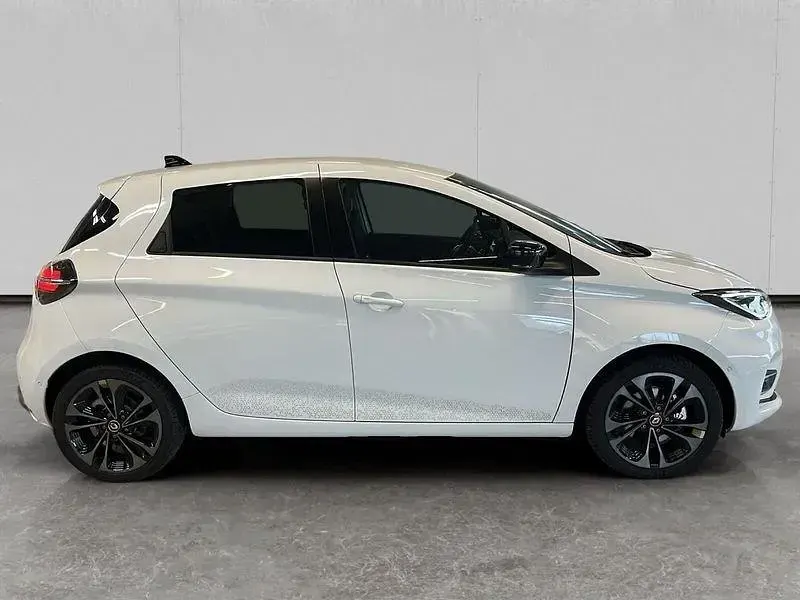 Usata Renault Zoe Evolution 100 kW (136 CV) 2024 Bianco Utilitaria