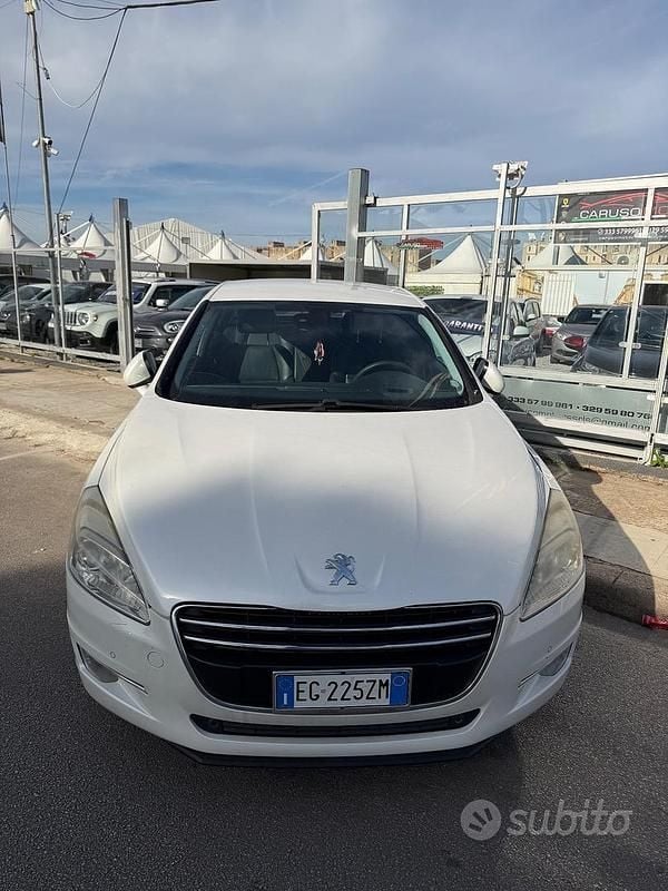 Bianco Usata 2011 Peugeot 508 Business-Line Tre volumi | 3999 € (Ottimo prezzo) - Immagine 1/4