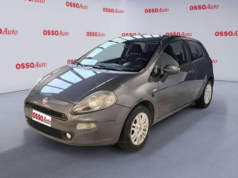Grigio Usata 2013 Fiat Punto Lounge Tre volumi | 2400 € (Super prezzo) - Immagine 1/4