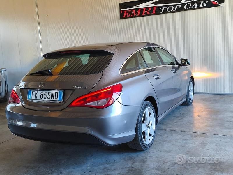 Gebraucht Mercedes CLA200 Premium 136 PS (100 kW) 2017 Grau Limousine