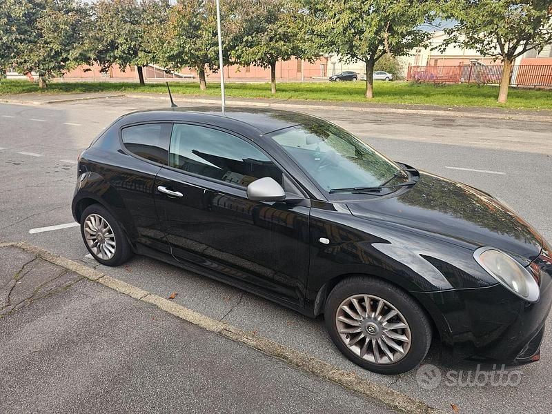 Usata Alfa Romeo MiTo 105 CV (77 kW) 2014 Nero Utilitaria