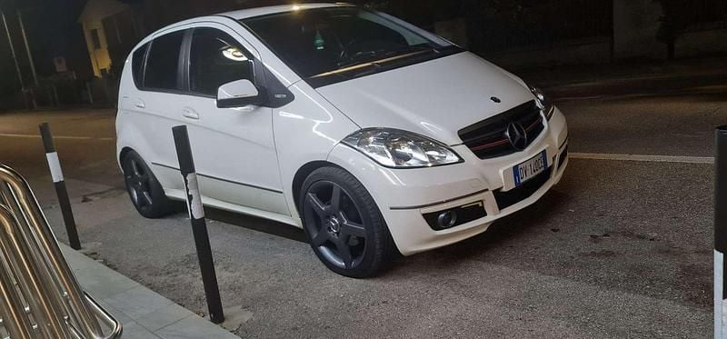 Usata 2010 Mercedes A200 Avantgarde Monovolume | 5500 € (Molto cara) - Immagine 1/4