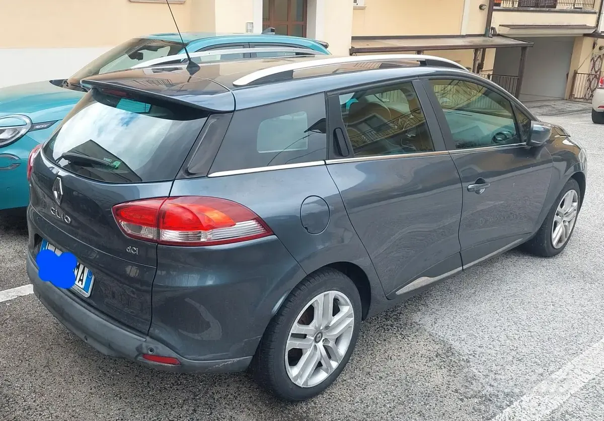 Usata Renault Clio 105 CV (77 kW) 2016 Grigio Station wagon