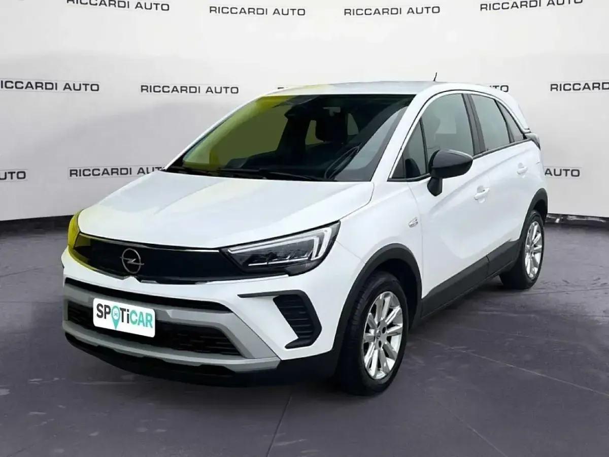 Usata Opel Crossland Elegance 83 CV (61 kW) 2023 SUV