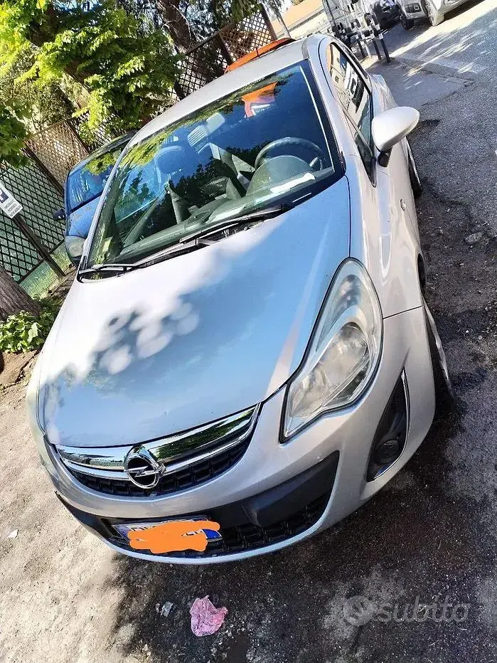 Usata Opel Corsa 75 CV (55 kW) 2013 Utilitaria
