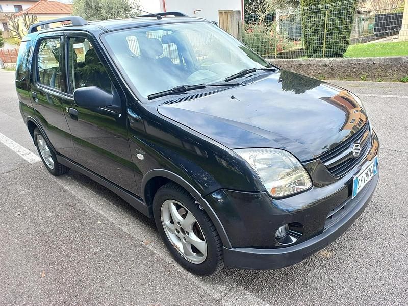 Usata Suzuki Ignis 70 CV (51 kW) 2006 Nero Utilitaria