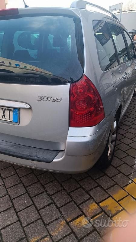 Usata Peugeot 307 109 CV (80 kW) 2006 Grigio Station wagon