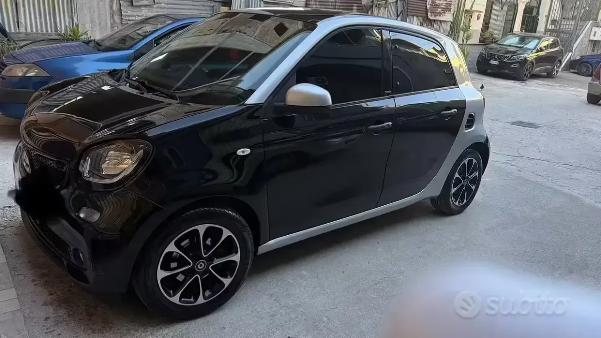 Occasion Smart ForFour 71 ch (52 kW) 2017 Noir Citadine