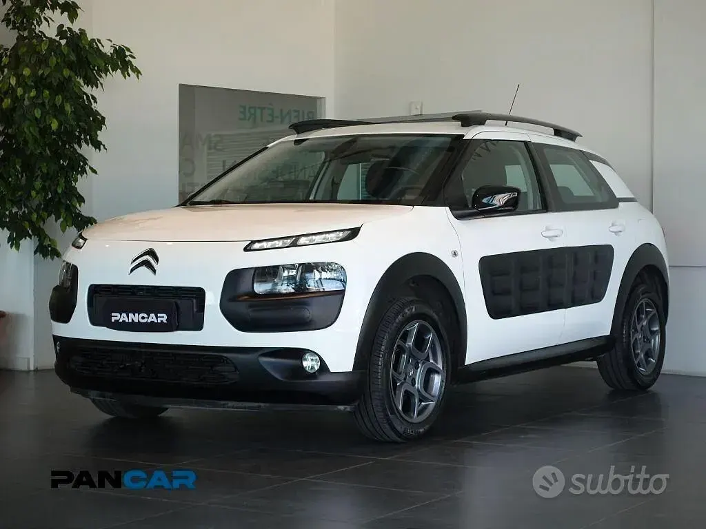 Usata Citroën C4 Cactus Shine 99 CV (72 kW) 2017 Bianco Utilitaria