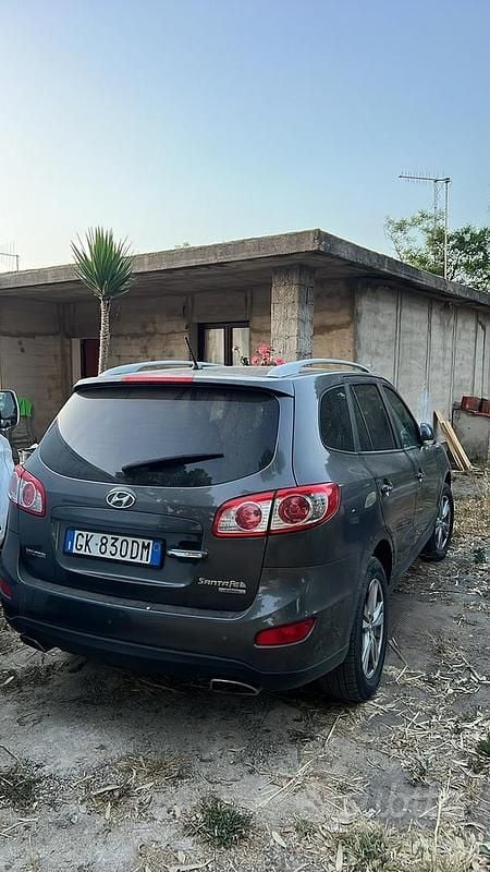 Usata Hyundai Santa Fe 197 CV (144 kW) 2012 Nero SUV
