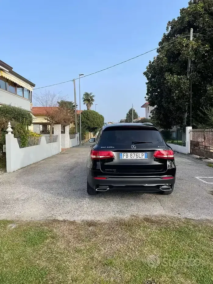 Usata Mercedes GLC220 Exclusive 170 CV (125 kW) 2016 Nero SUV