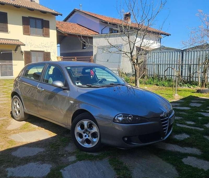 Usata Alfa Romeo 147 Progression 150 CV (110 kW) 2006 Utilitaria