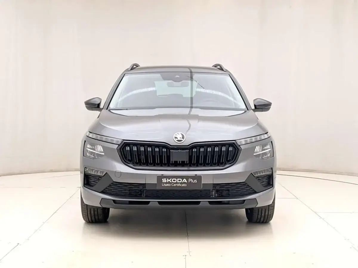 Nuova Skoda Kamiq 95 CV (69 kW) 2026 Grigio graphite metallizzato n SUV