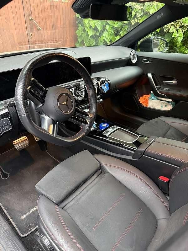 Usata Mercedes A180 AMG Line Premium Plus 116 CV (85 kW) 2024 Nero Berlina
