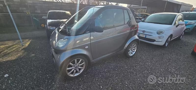 Usata Smart ForTwo Cabrio Pure 61 CV (44 kW) 2006 Grigio Cabrio