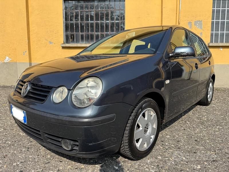 Blu Usata 2002 VW Polo Comfortline Tre volumi | 1000 € (Ottimo prezzo) - Immagine 1/4