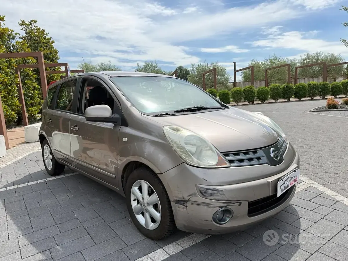 Usata Nissan Note Acenta 86 CV (63 kW) 2008 Giallo Utilitaria