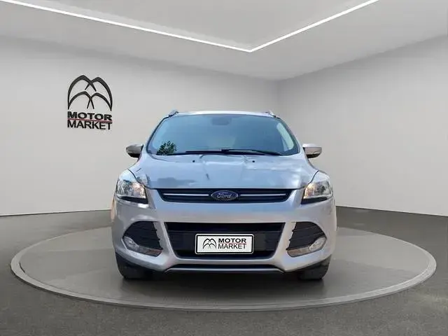 Usata Ford Kuga S 120 CV (88 kW) 2016 Argento SUV