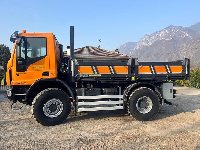 Usata Iveco Daily 281 CV (206 kW) 2021 Arancione Utilitaria