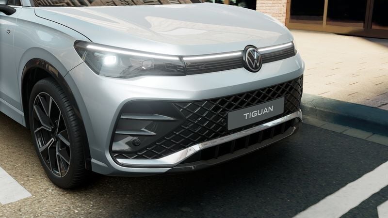 Nuova VW Tiguan R-line Plus 150 CV (110 kW) 2025 SUV