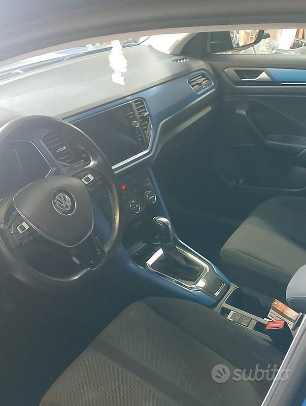 Usata VW T-Roc 150 CV (110 kW) 2019 Blu SUV