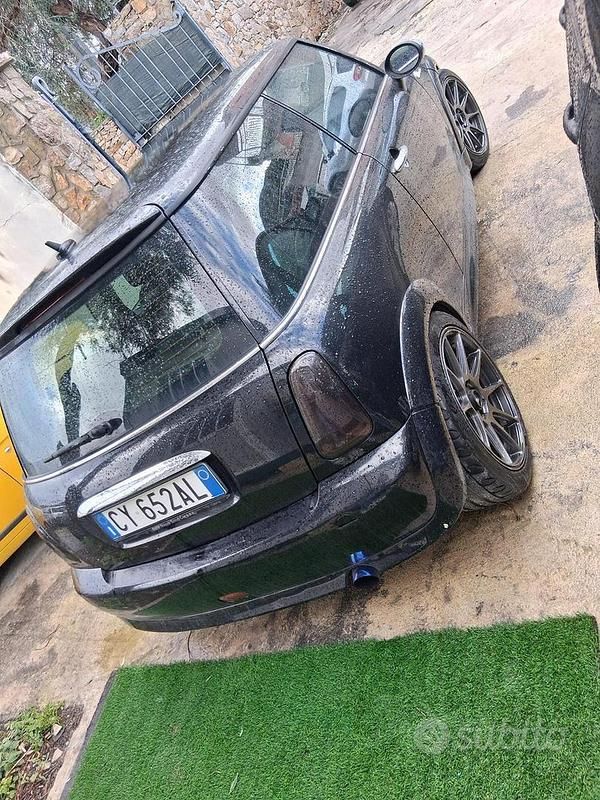 Usata Mini ONE 75 CV (55 kW) 2005 Nero Utilitaria