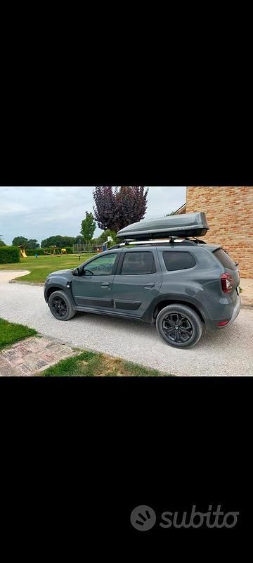 Usata Dacia Duster Extreme 101 CV (74 kW) 2022 Grigio Berlina