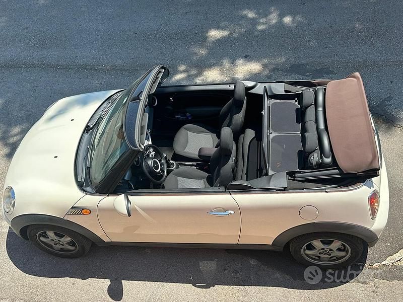 Usata Mini Cooper Cabriolet 2009 Cabrio
