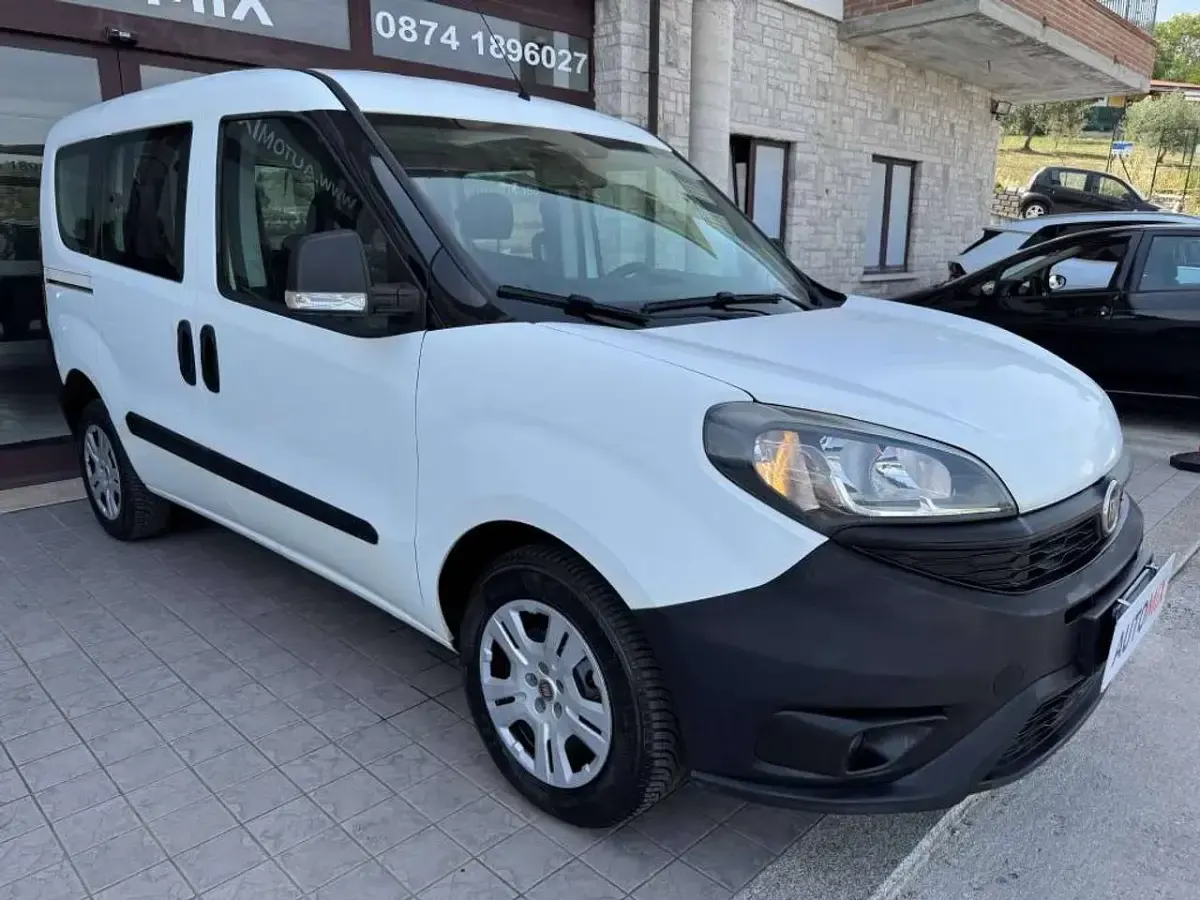 Usata Fiat Doblò 95 CV (69 kW) 2018 Bianco Monovolume
