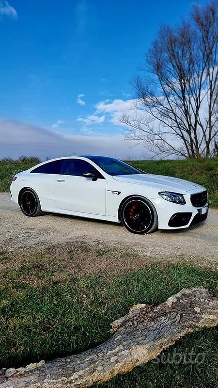 Usata Mercedes E63 AMG AMG 435 CV (319 kW) 2018 Bianco Coupé