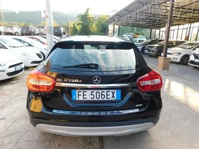 Usata Mercedes GLA200 Premium 135 CV (99 kW) 2016 Nero SUV
