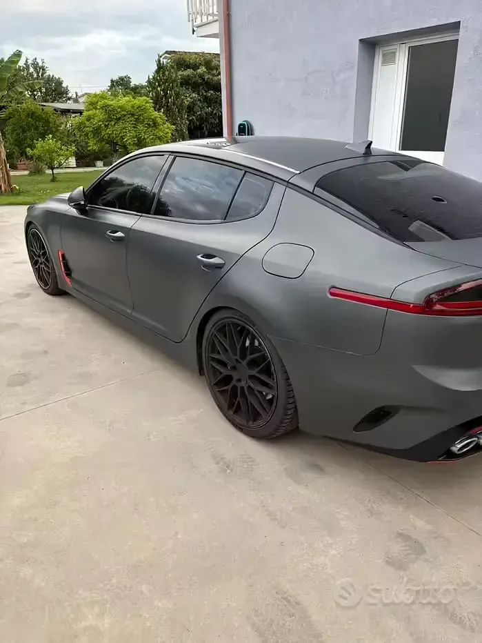 Usata Kia Stinger GT 366 CV (269 kW) 2020 Grigio Utilitaria