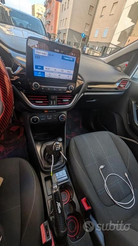 Usata Ford Fiesta 75 CV (55 kW) 2021 Bianco Utilitaria