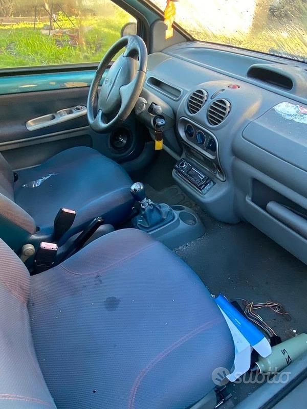 Usata Renault Twingo 2003 Blu Utilitaria
