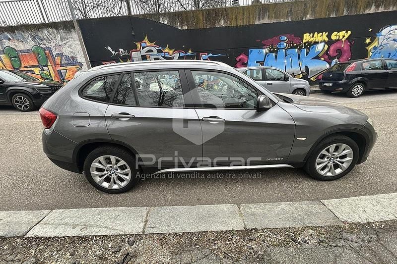 Usata BMW X1 177 CV (130 kW) 2011 Grigio SUV