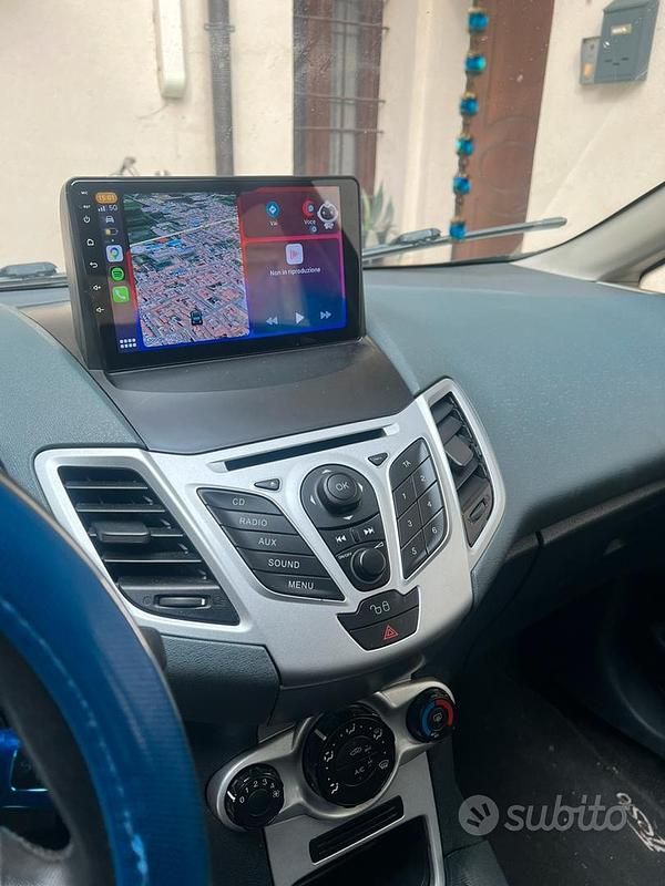 Usata Ford Fiesta Titanium 71 CV (52 kW) 2012 Nero Utilitaria