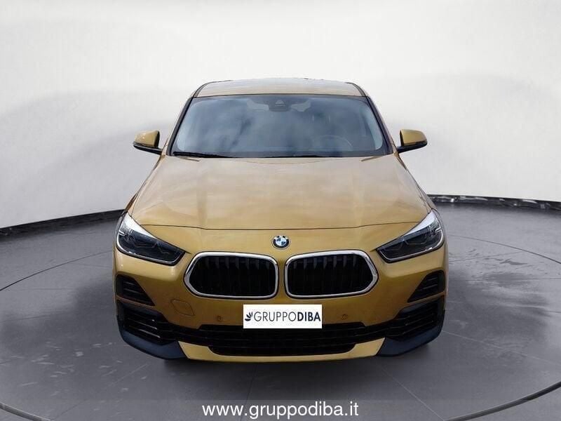 Usata BMW X2 Efficient Dynamics 220 CV (161 kW) 2021 Oro SUV