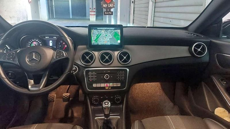 Usata 2016 Mercedes CLA200 Shooting Brake Business Station wagon | 15.500 € (Super prezzo) - Immagine 1/4