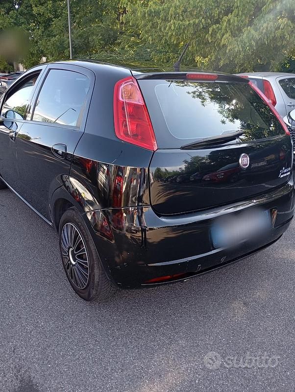 Usata Fiat Grande Punto 65 CV (47 kW) 2008 Nero Utilitaria
