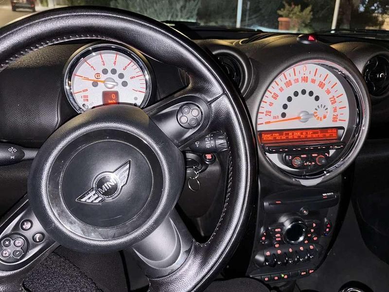 Usata Mini Cooper D 102 CV (75 kW) 2009 Utilitaria