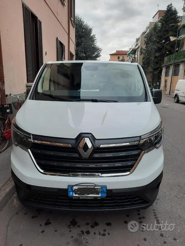 Usata 2022 Renault Trafic Furgone | 25.000 € (Molto cara) - Immagine 1/4