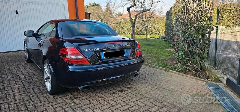 Usata Mercedes SLK200 184 CV (135 kW) 2010 Blu Cabrio