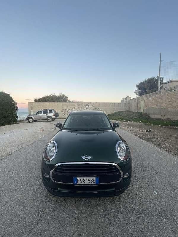 Usata Mini Cooper D 116 CV (85 kW) 2015 Utilitaria