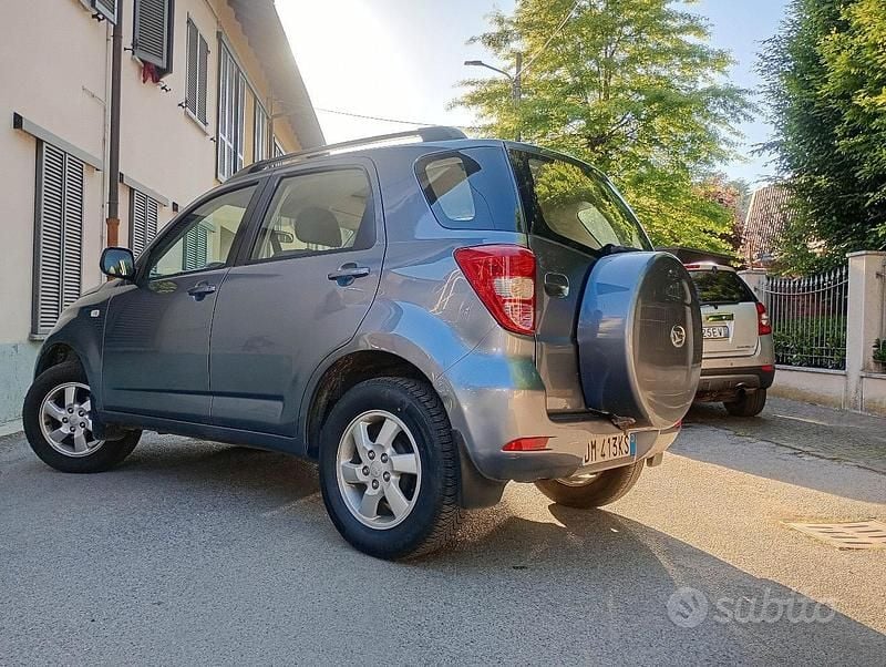 Usata Daihatsu Terios 105 CV (77 kW) 2008 SUV